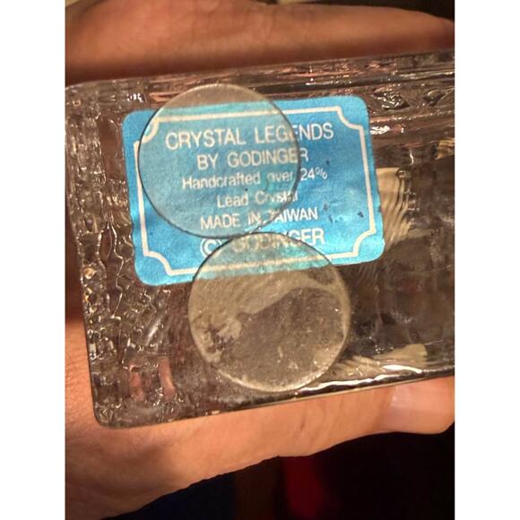 Vintage Crystal Legends by Godinger Quartz Cclock. - Picture 7 of 7
